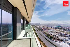Bright &amp; Spacious | High Floor | Community Living