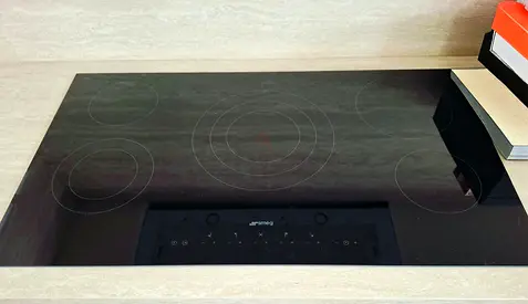 Smeg Premium Built-in Electric Hob 90 cm – Brand New Model