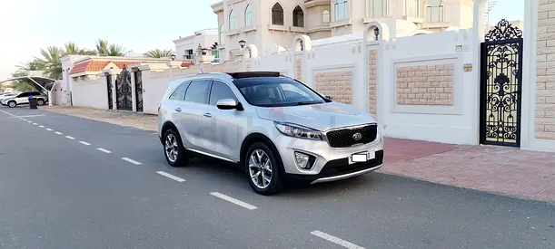 Amazing 4WD GCC, Full Option Sorento Luxury. 7–8-seater, Immaculate Condition. Well maintained
