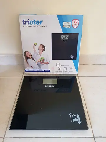 ALMOST BRAND NEW Trister digital bathroom weighing scale, Black Color with Yoga Mat Purple Color