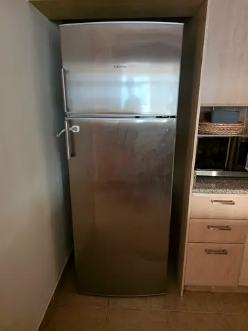 Siemens refrigerator/freezer unit (silver) - good working condition