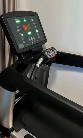 STC-5750 Treadmill — 7 HP Continuous AC Motor, 200kg Capacity