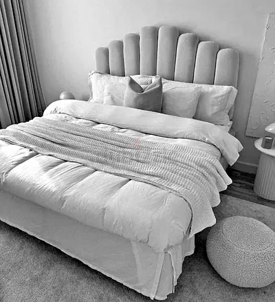 Primium Quality Queen size fully customisable bedframe in soft Valvet Fabric