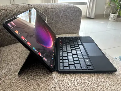 Huawei Matebook E 2022 model with magnetic keyboard for sale