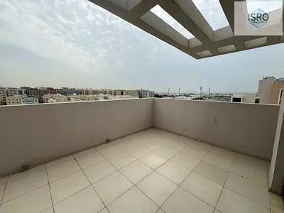 1 Bedroom available with terrace 65k.
