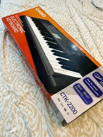Casio CTK-2200 Electronic Keyboard - Lightly Used, Boxed