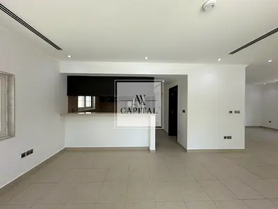3 Bedroom |Vacant | Big Plot | Stunning Condition