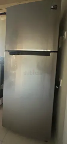 Top-freezer Stainless Steel Refrigerator - in very good Condition