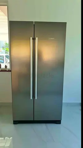 Bosch side by side fridge  freezer  same like new excellent condition