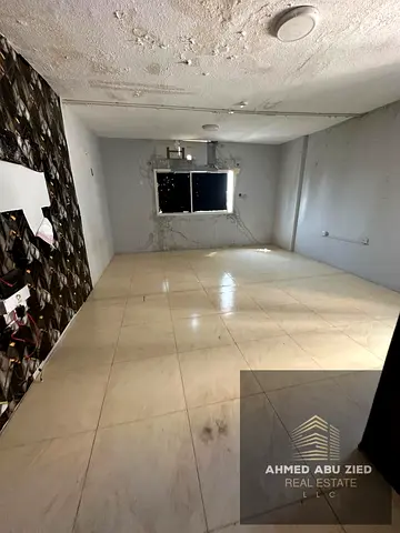 Sea view. Beautiful studio for annual rent in Sharjah. Prime location close to all services and sho