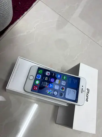 iPhone 7 Silver - Good Working Condition
