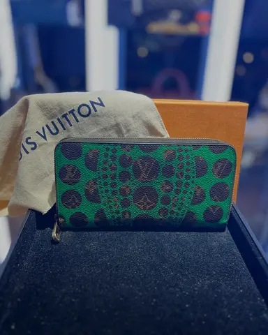 Authentic Louis Vuitton x Yayoi Kusama Zippy Wallet – Limited Edition Monogram Pumpkin Dots