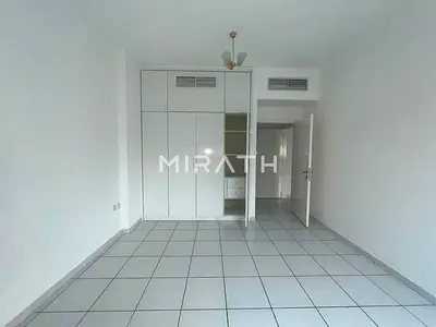 2 BEDROOM APARTMENT || FAMILY BUILDING || WITH PARKING || HUGE BALCONY