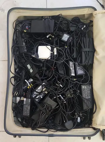 Used Laptop chargers for sale mix brands 100 pieces