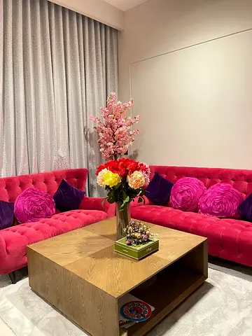 Plush Deep Fuchsia Home Center Tufted Loveseat Sofa with central wooden Square Table —Good Condition