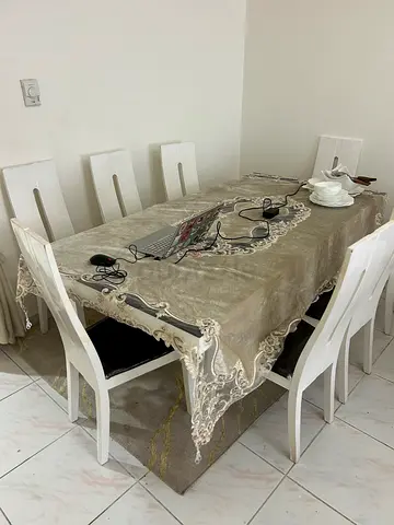White Dining Table with 6 Matching Chairs and black Top