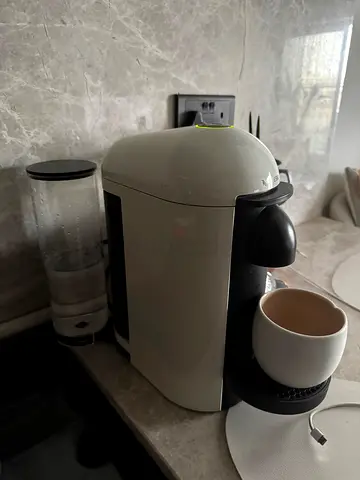 Nespresso Vertuo Plus Beige Coffee machine