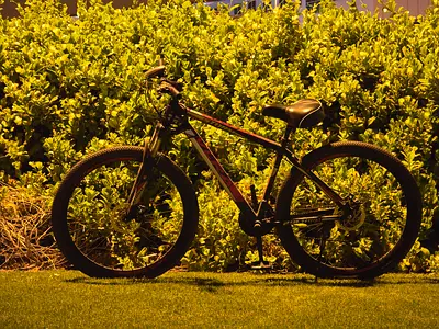 Well-maintained mountain bike - used, good condition