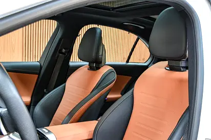 2025 Mercedes-BENZ C-CLASS — миниатюра 7