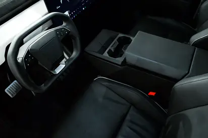 صورة 8 لـ 2024 Tesla CYBERTRUCK