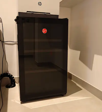 Hoover Mini Refrigerator / Beverage Cooler - Black