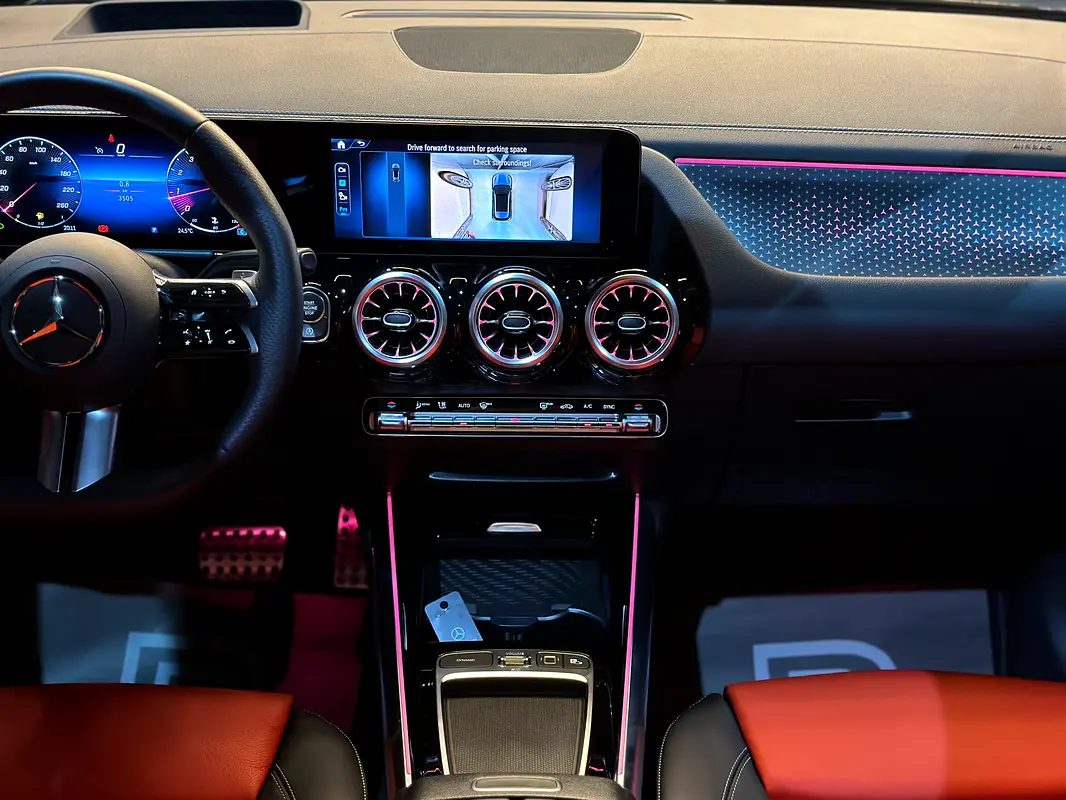 Mercedes-Benz GLA-Class 2025