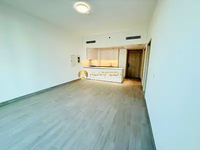 Community View | Higher Floor | Spacious Layout