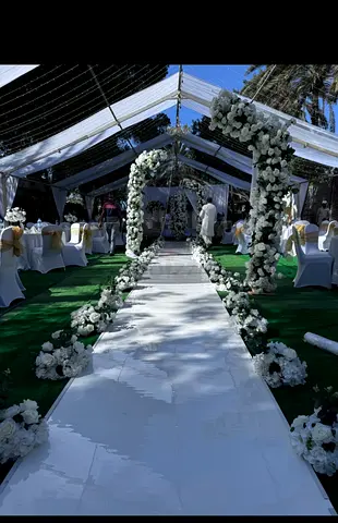 Wadding setup with beautyfull flower dacoratiom