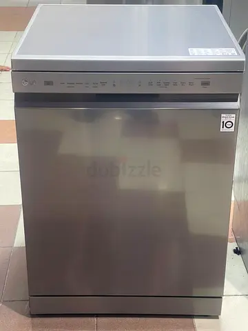 Lg brand three racks Stainless Steel Freestanding Dishwasher - 60cm, Good Condition