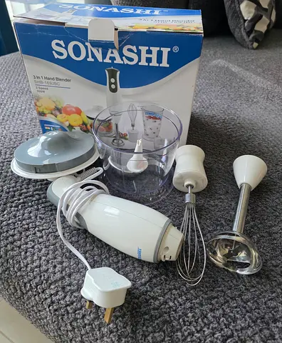 Sonashi 3-in-1 Hand Blender with Chopper  Whisk - Good Working Condition