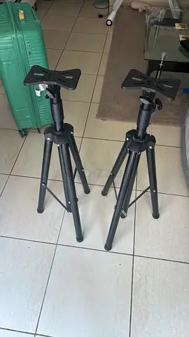 Pair of adjustable speaker stands / tripods
