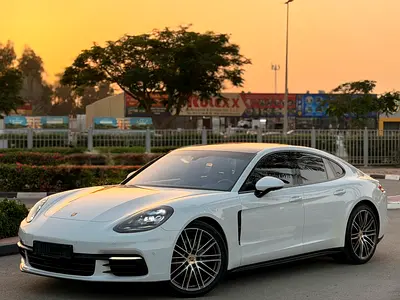 Porsche Panamera 4 Platinum Edition—ORIGINAL PAINT—ZERO ACCIDENT