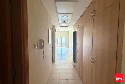 Spacious | Ready to move | Close to Metro