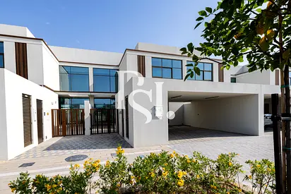 Single Row | Community View | Near Facilities