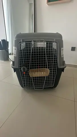 IATA compliant pet travel box. Perfect condition. Barely used