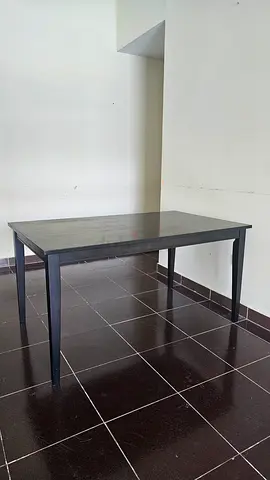 Table dark wood