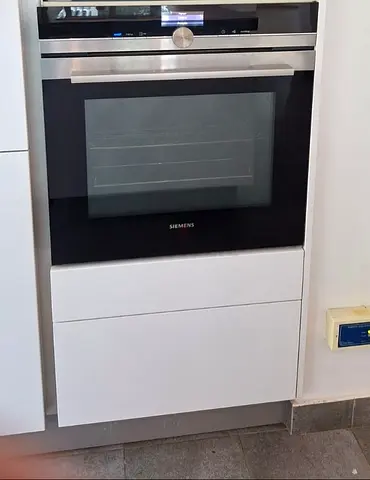 Siemens IQ700 Built in Electric Oven 60cm Barely Use Like New