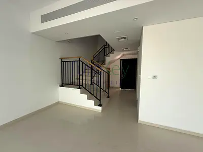 3BR+Rooftop | End Corner | 4 CHQ | L Shape Gurden