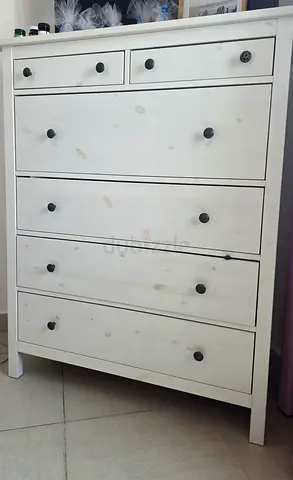 White Wooden 5-Drawer Chest/Dresser - Solid Simple Design