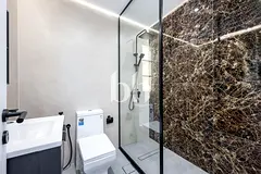 Upgraded | Fully Furnished | Great Amenities
