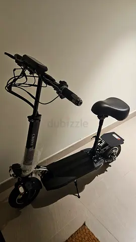 CRONY V10 Big LCD Display Electric Scooter with Seat, 1200W Motor, 40-55KM/H Speed, 120KG Max, USED