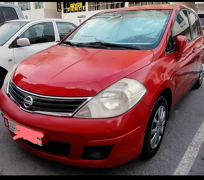 Nissan Tiida 2013 Hatchback 1.8