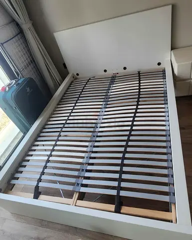 Ikea double bed 140×200 with mettres available in perfect condition