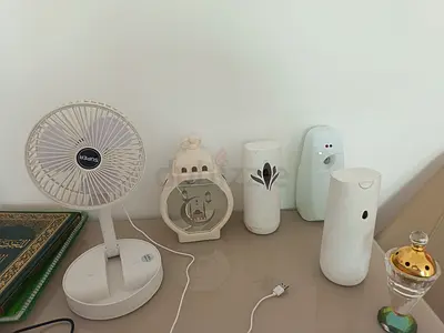 Small USB Desk Fan and Automatic Air Fresheners Bundle