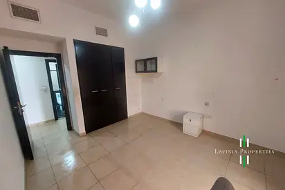 VACANT 2 BHK | SEMI-CLOSED KITCHEN | LARGE BALCONY