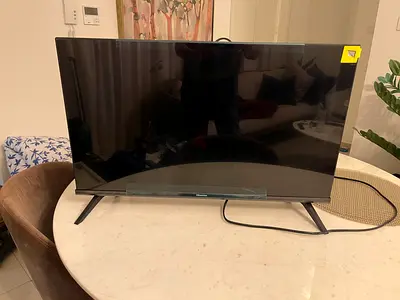 32 inch LED TV in excellent working condition for immediate sale