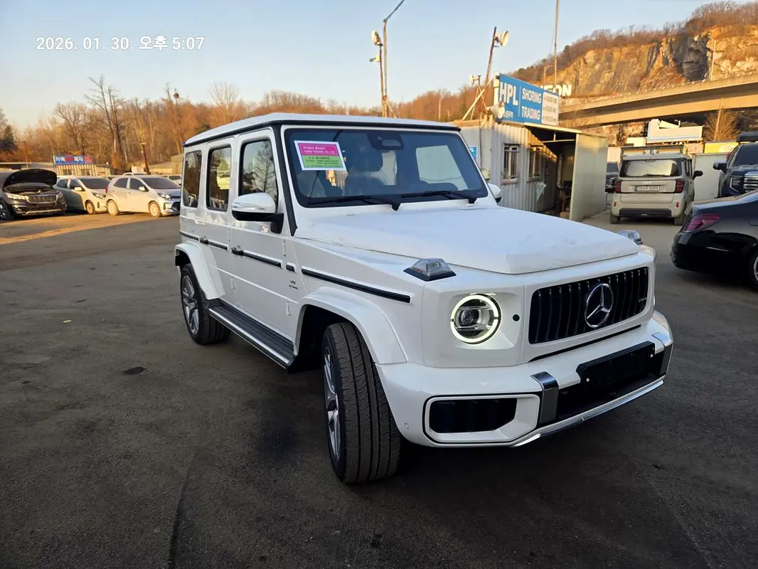 Mercedes-Benz G-Class 2026 — photo 1 of 11