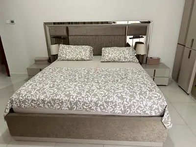 Home center bedroom Set – Full Matching Set – Excellent Condition