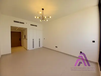 LUXURY LIVING | KITCHEN EQUIPED | SMART STUDIO