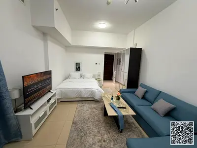 🏡 أفخم وأرقى استوديو أول ساكن للإيجار الشهري في أبراج الياسمين – الجرف 2✨ 🔹 استوديو واسع مفروش بالكامل بفرش جديد وأنيق 🔹 أول ساكن – كل شيء جديد ولم